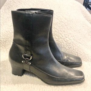 Anne Klein black Verdi leather booties